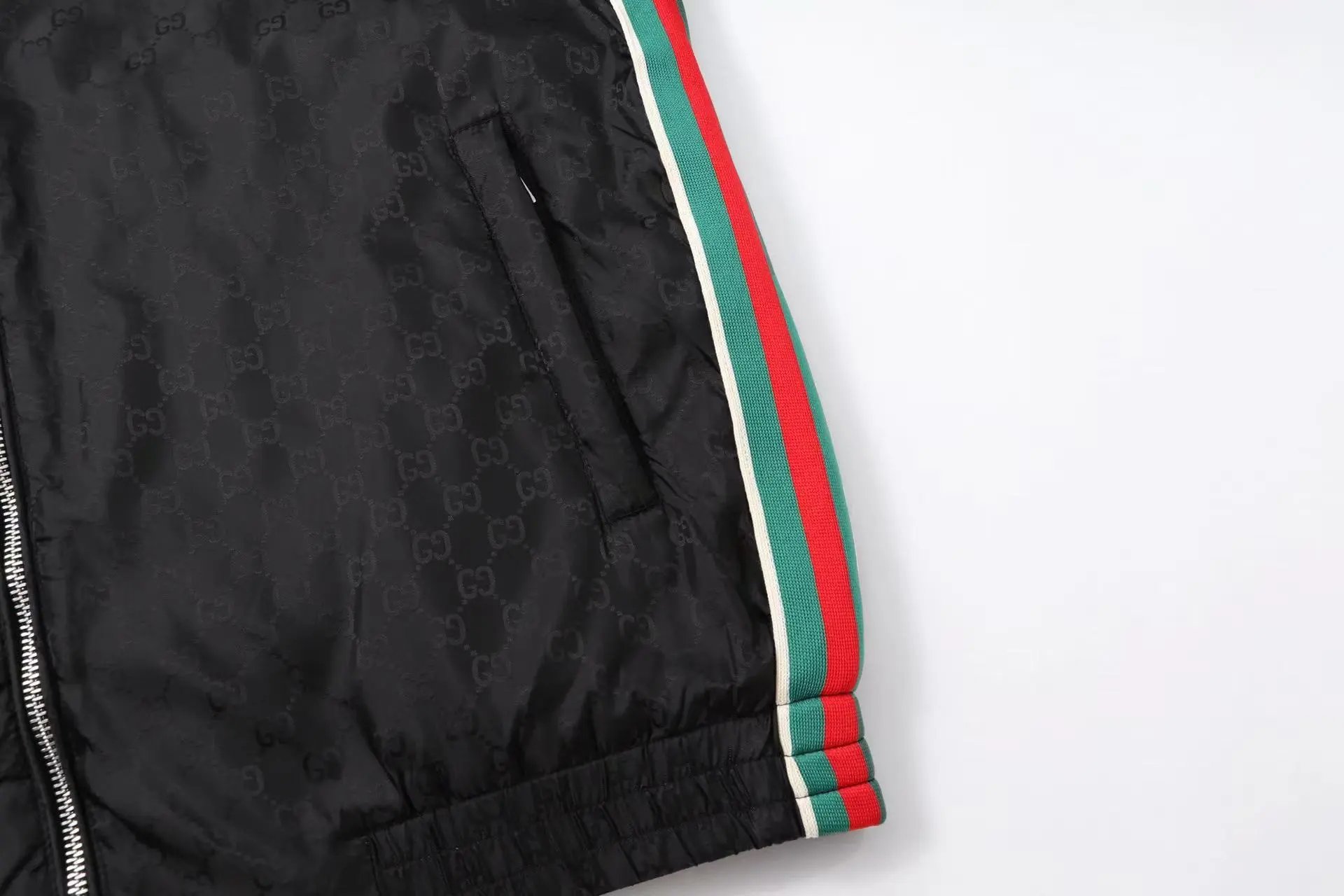 Gucci Sporty Windbreaker Jacket in Navy with Red-Green Web Stripes - 5