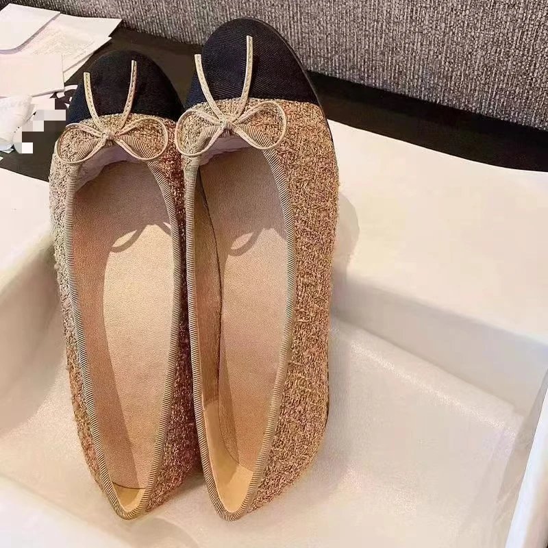 Red Bow-Embellished Ballet Flats - 25