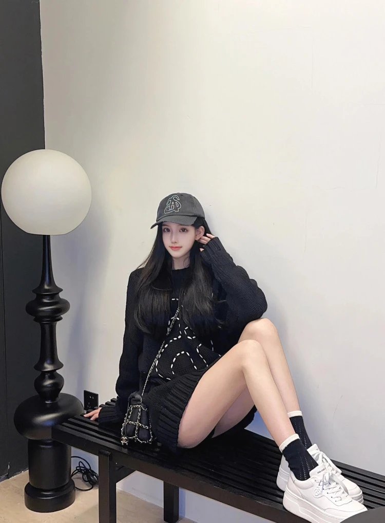 Chanel CC Logo Chunky Platform Sneakers White - 9