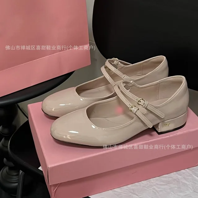 Unbranded High Heels Patent Double-Strap Mary Jane Low Block-Heel Shoes product detail image 4