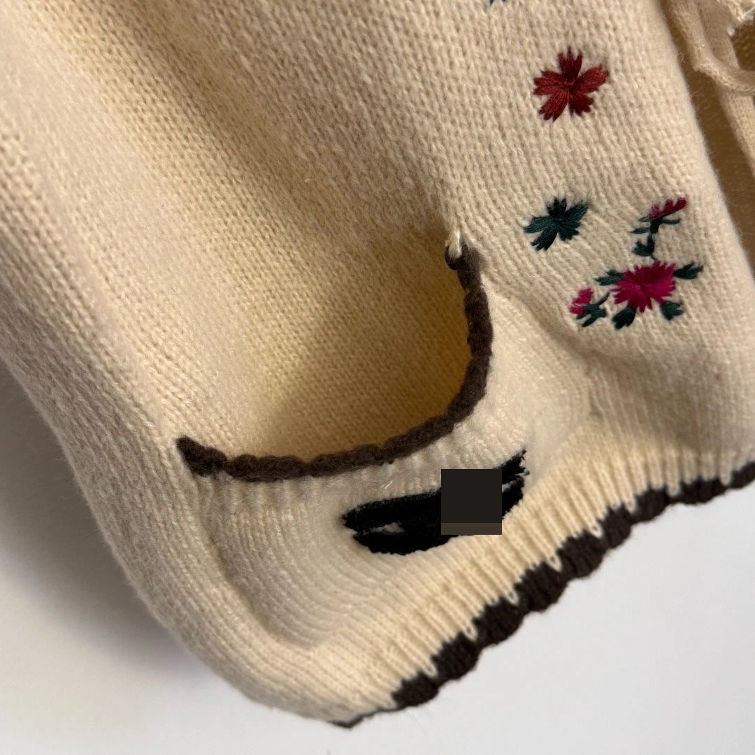 Chanel Embroidered Floral Knit Vest Beige - 9