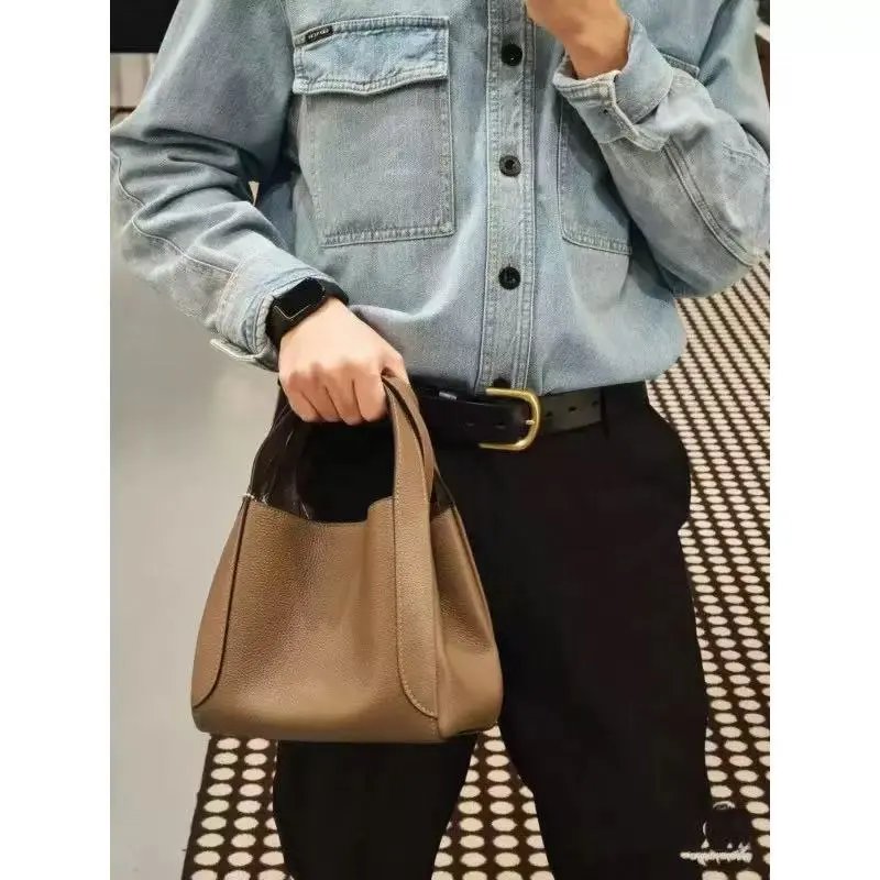 Coach Handbags Hadley Hobo 21 image 4
