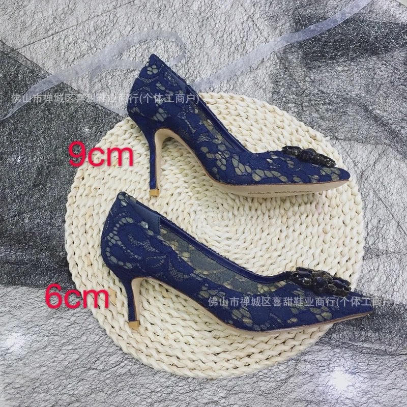 Dolce & Gabbana High Heels Pointed-Toe Lace Pumps with Crystal Floral Embellishment image 4