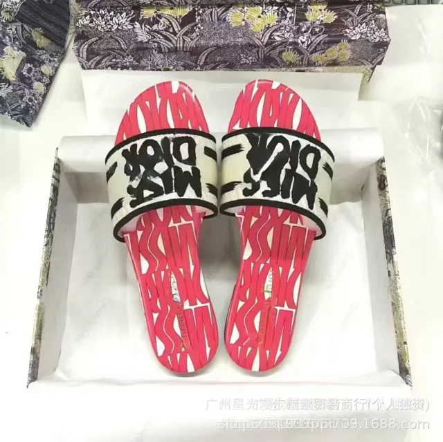 Dior Slippers Miss Embroidered Slide product detail image 7