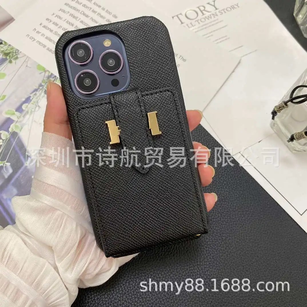 Unbranded Phone Cases Textured faux-leather case with rear card pocket and gold-tone clasp image 2