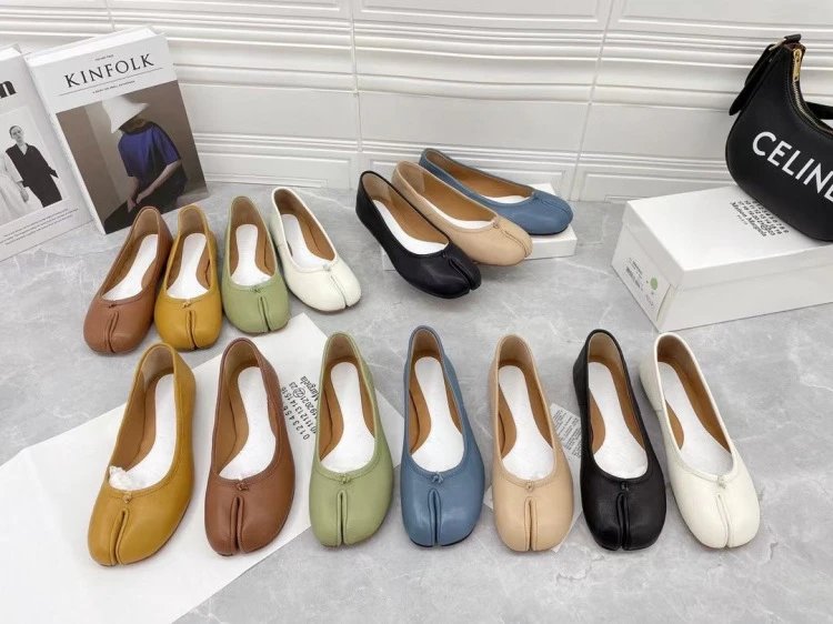 Maison Margiela Tabi Flat Brown Leather Shoes - 8