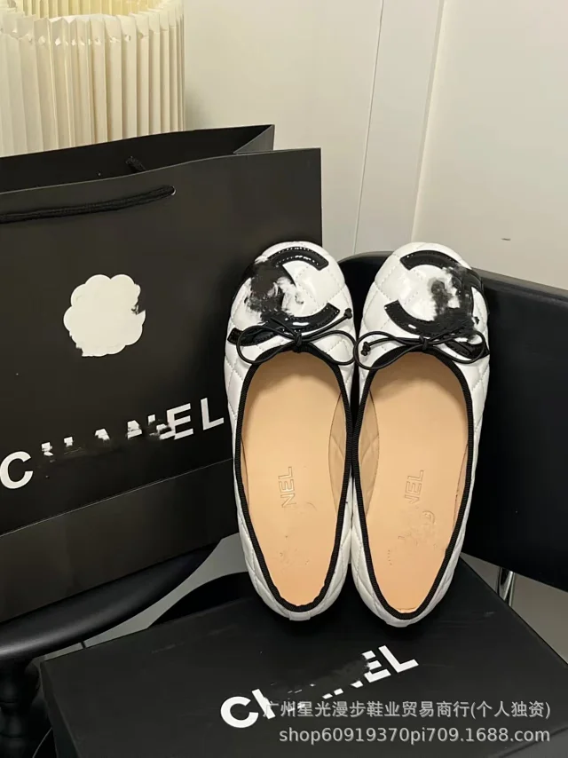 Chanel Casual Shoes Quilted Bow Ballet Flats with Double-C Logo Appliqué product detail image 12