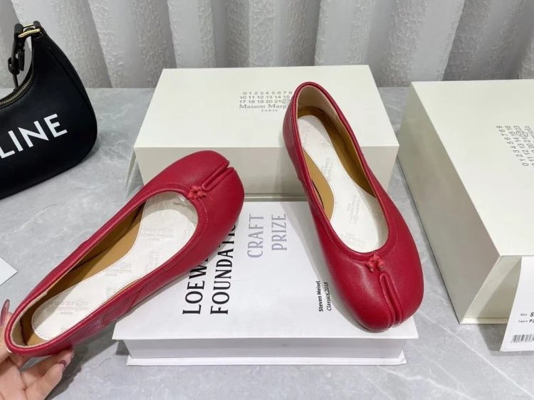 Maison Margiela Tabi Flat Brown Leather Shoes - 14