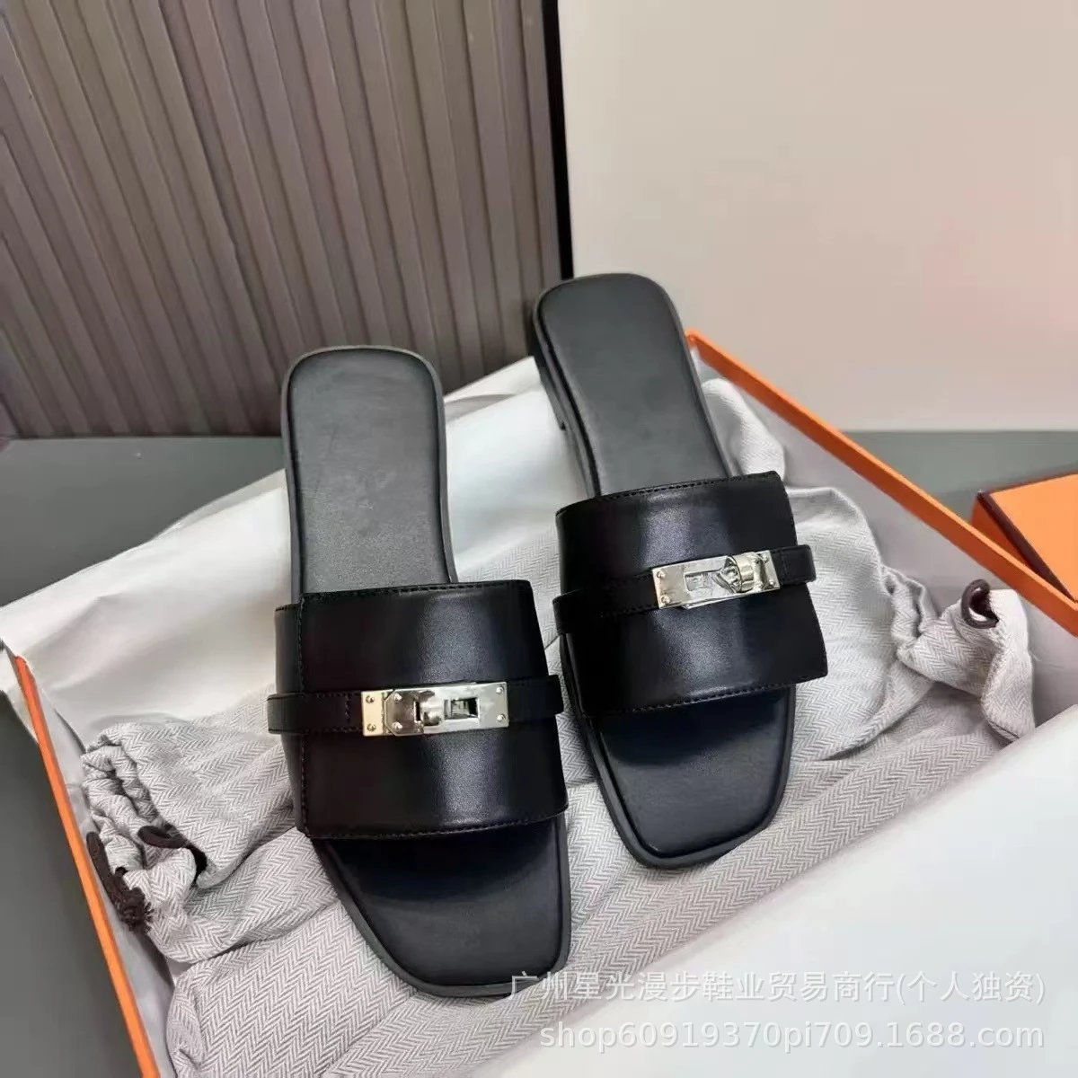 Hermès Oran Slide White Black Leather Sandals - 19