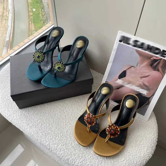 Unbranded High Heels Rhinestone Floral Toe-Post Stiletto Heeled Sandals product detail image 5