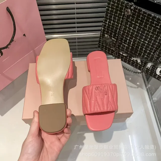Miu Sandals Quilted logo flat slide product detail image 8