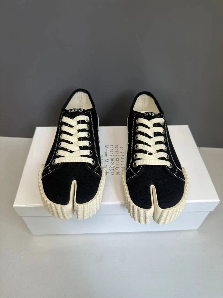Maison Margiela Tabi Canvas Sneakers Black/Off-White - 14