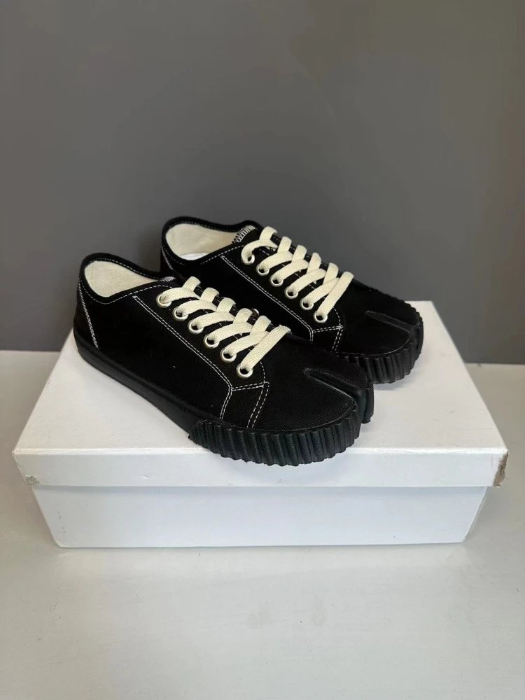 Maison Margiela Tabi Canvas Sneakers Black/Off-White - 20