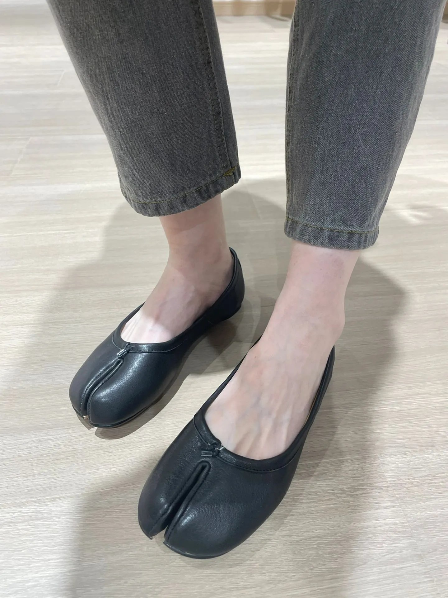 Maison Margiela Tabi Flat Brown Leather Shoes - 6