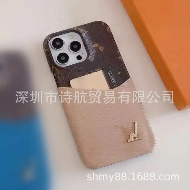 Louis Vuitton Phone Cases Monogram Contrast Textured Card Pocket product detail image 2