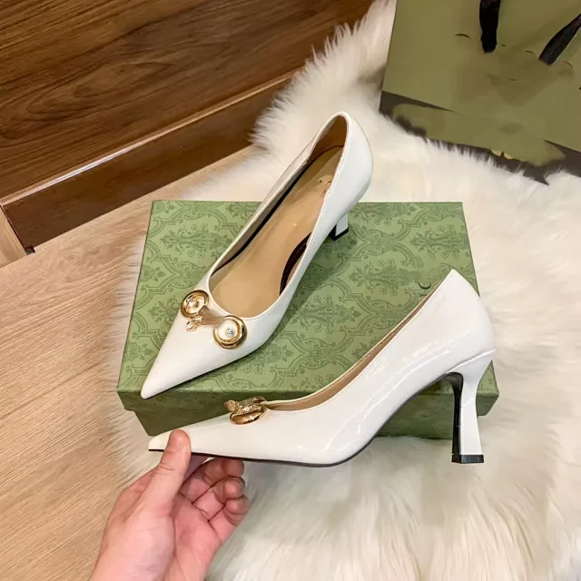 Gucci High Heels Pointed-Toe Chain-Embellished Slingback Stiletto product detail image 25
