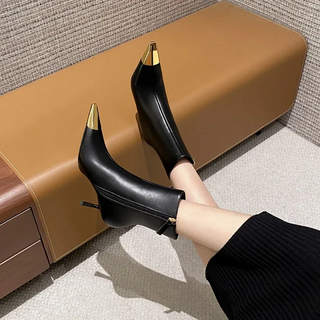 Saint Laurent Boots Ankle with gold-tone pointed toe caps and stiletto heels product detail image 9