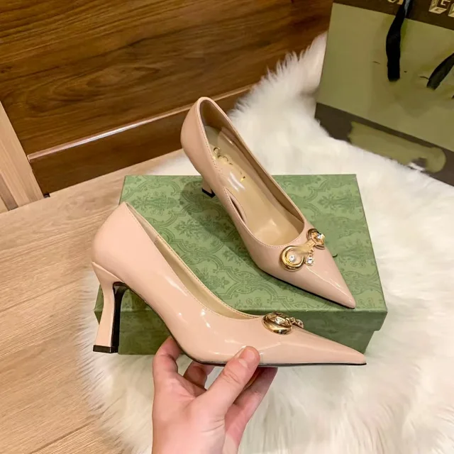 Gucci High Heels Pointed-Toe Chain-Embellished Slingback Stiletto product detail image 24