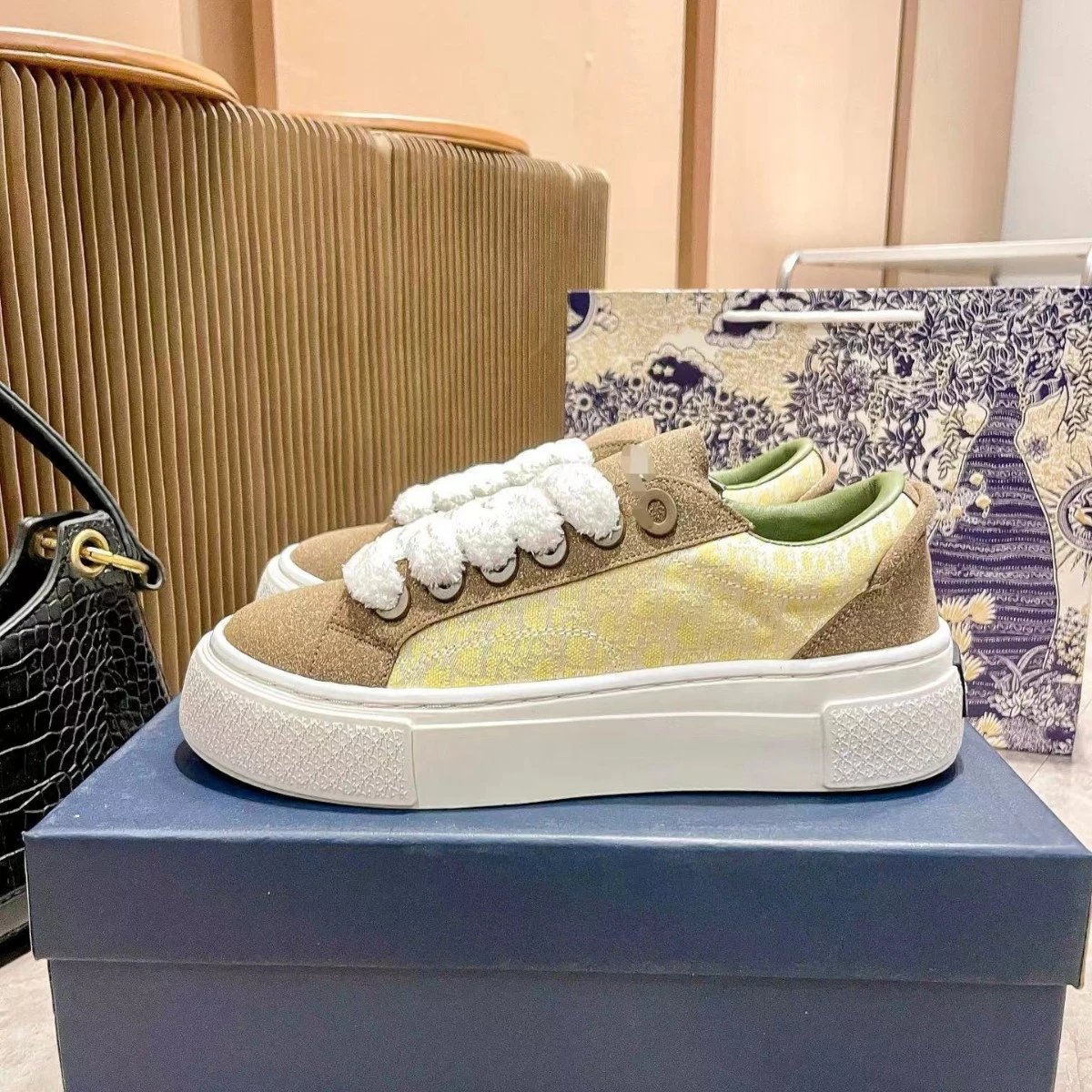 Dior Sneakers B33 Low-Top Platform image 1