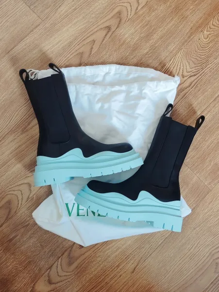 Bottega Veneta Chain Reaction Boots Black and Mint Green Chunky Chelsea Boots - 1