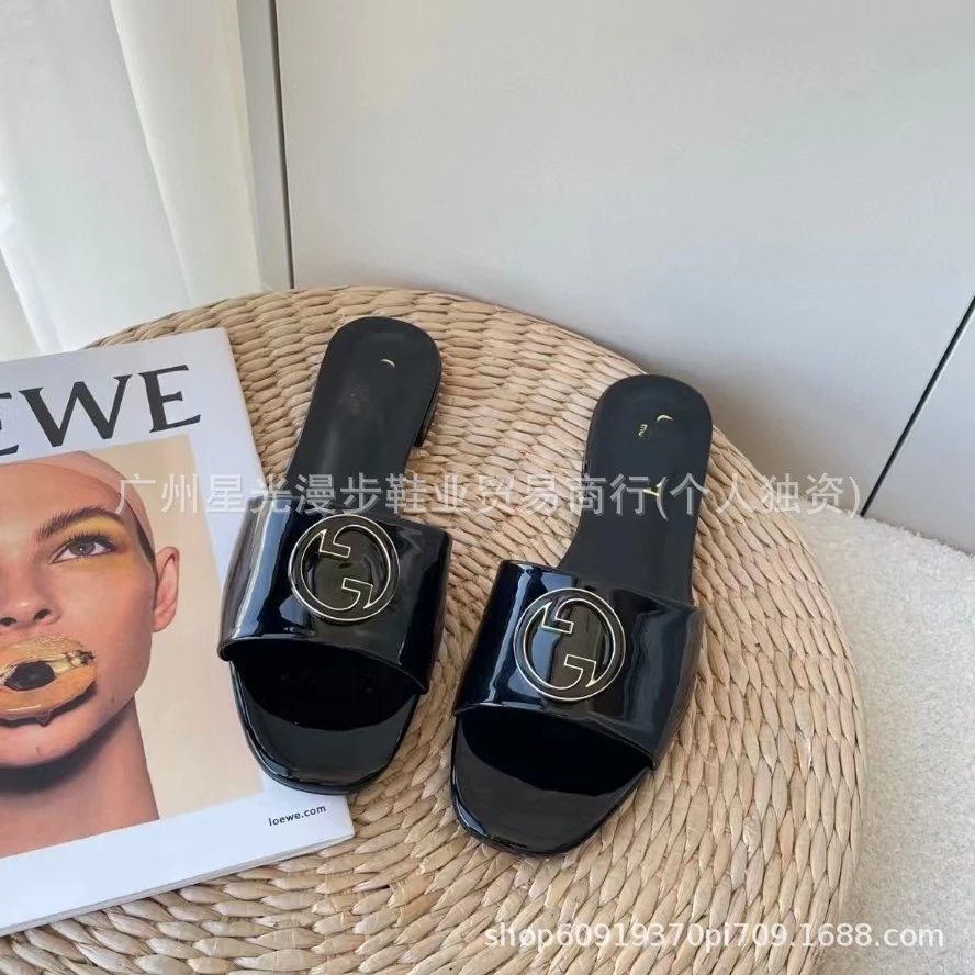 Gucci Sandals Patent Leather Double G Slide image 3