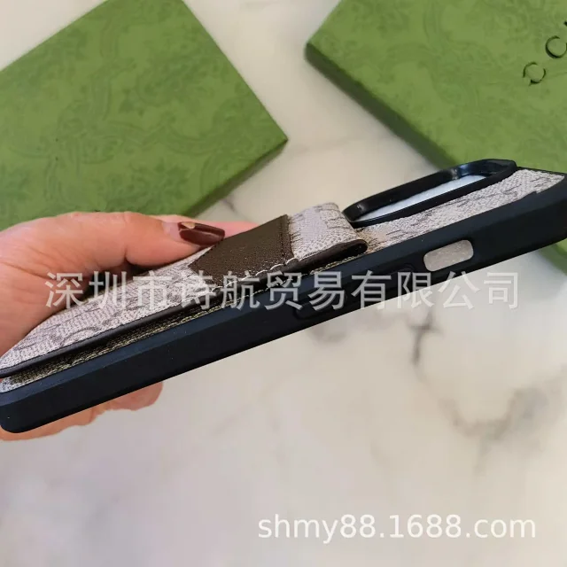 Gucci Phone Cases GG Monogram Card Holder Kickstand Case product detail image 3