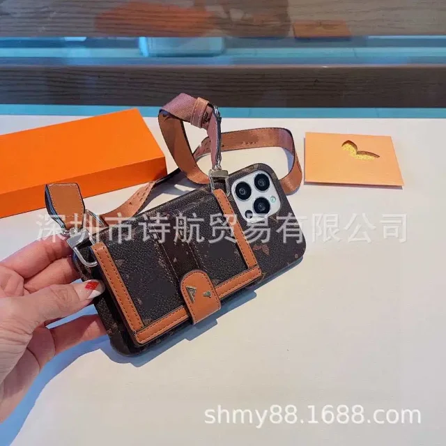 Louis Vuitton Phone Cases Monogram Card Holder Case with Wrist Strap product detail image 5