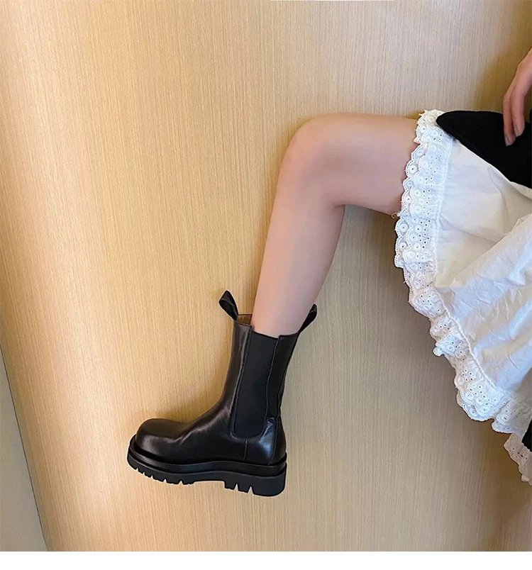 Black Chunky Sole Chelsea Boots - 21