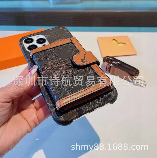 Louis Vuitton Phone Cases Monogram Card Holder Case with Wrist Strap product detail image 2