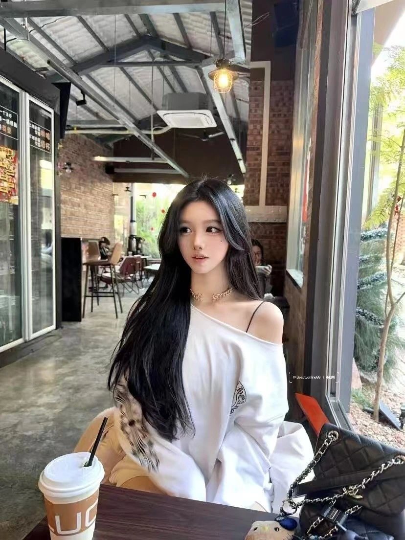 Chrome Hearts Off-Shoulder Sweatshirt White with Horseshoe Logo Hoodie - 6