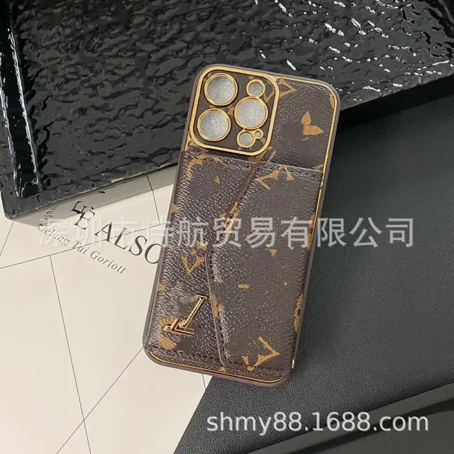 Louis Vuitton Phone Cases Monogram Card Holder Case product detail image 3