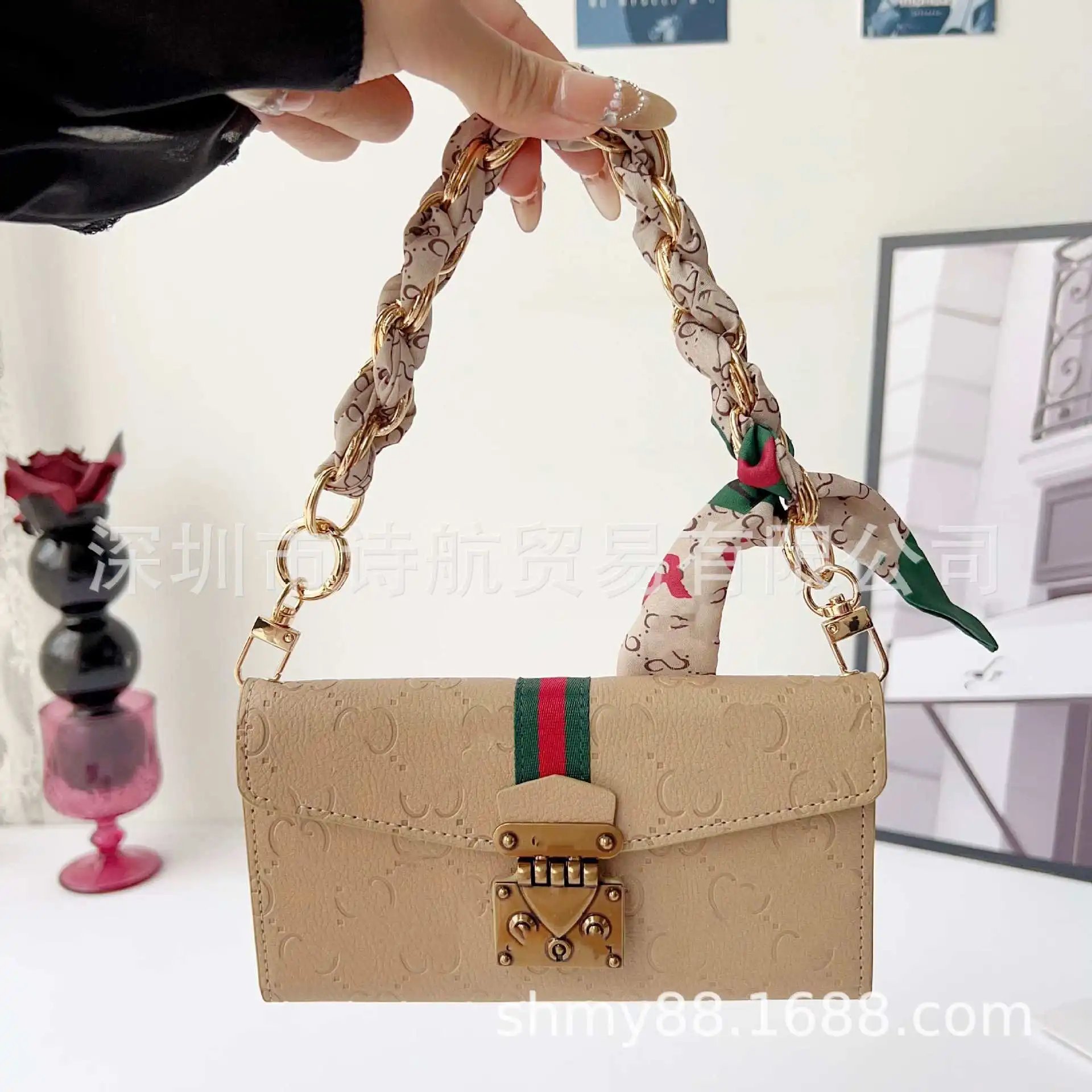 Gucci GG Marmont Mini Envelope Crossbody Bag Pink - 13