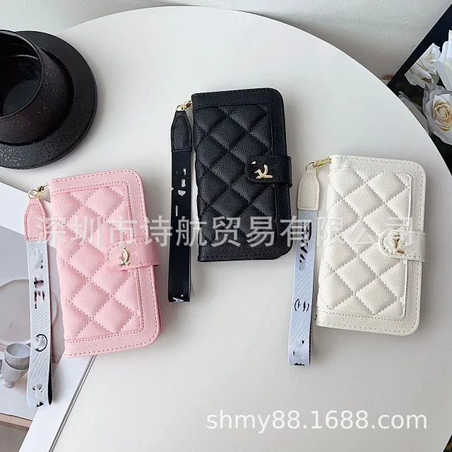 Chanel Phone Cases Quilted wallet case with wrist strap product detail image 3