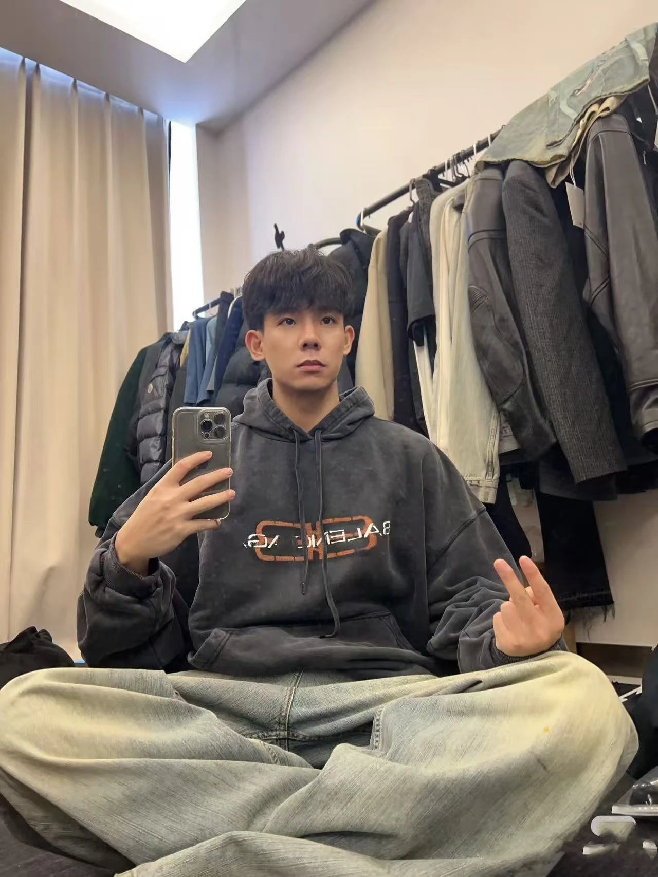 Balenciaga Distressed Logo Hoodie Black - 4