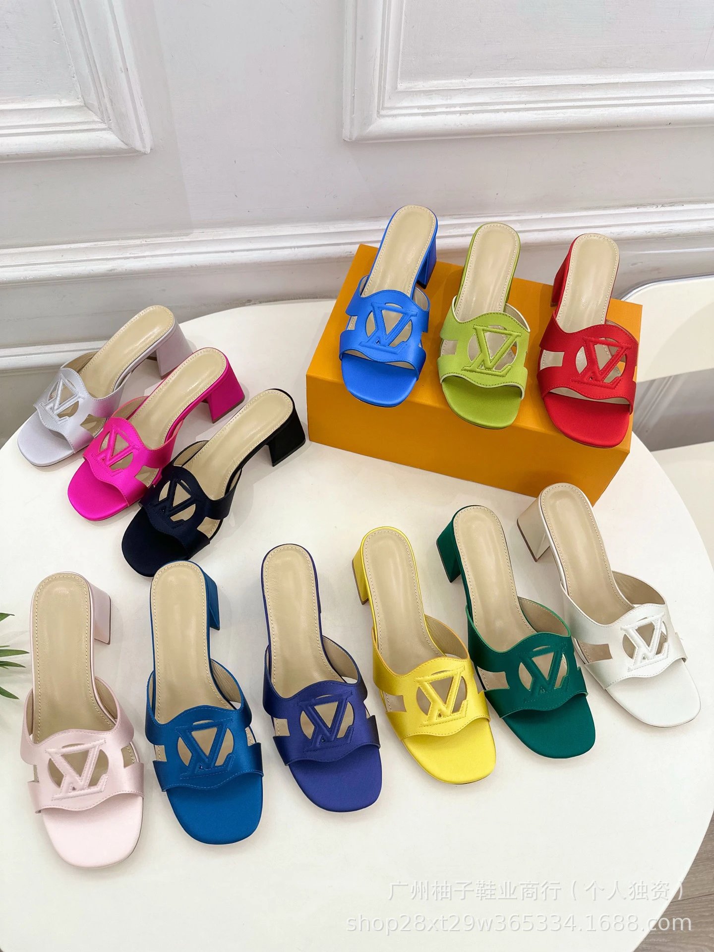 Valentino Garavani VLogo Slide Sandals Emerald Green Slippers - 14