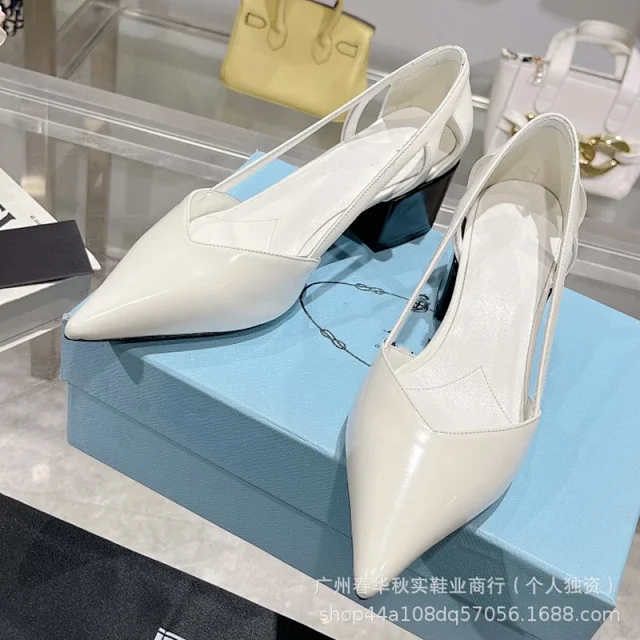 Unbranded High Heels Pointed-Toe Cutout Block-Heel Pumps product detail image 4