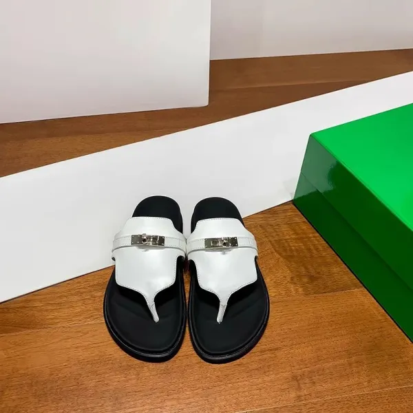 Hermès Oran Sandals White and Black Thong Slippers - 1