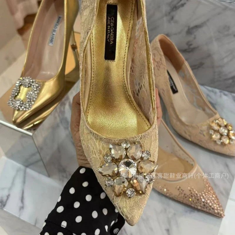 Dolce & Gabbana High Heels Pointed-Toe Lace Pumps with Crystal Floral Embellishment image 3