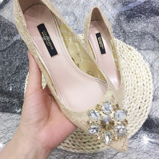 Dolce & Gabbana High Heels Pointed-Toe Lace Pumps with Crystal Floral Embellishment product detail image 9