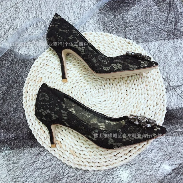 Dolce & Gabbana High Heels Pointed-Toe Lace Pumps with Crystal Floral Embellishment product detail image 28