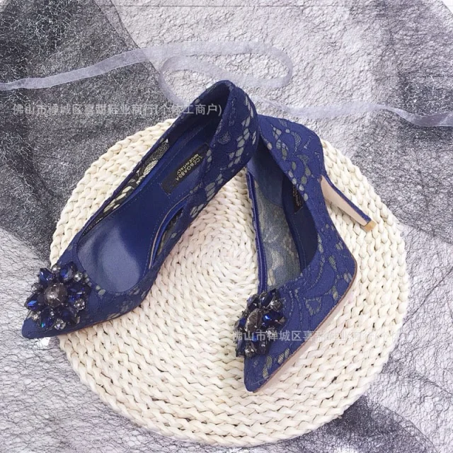 Dolce & Gabbana High Heels Pointed-Toe Lace Pumps with Crystal Floral Embellishment product detail image 21