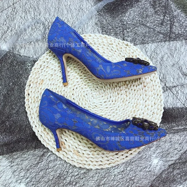 Dolce & Gabbana High Heels Pointed-Toe Lace Pumps with Crystal Floral Embellishment product detail image 29