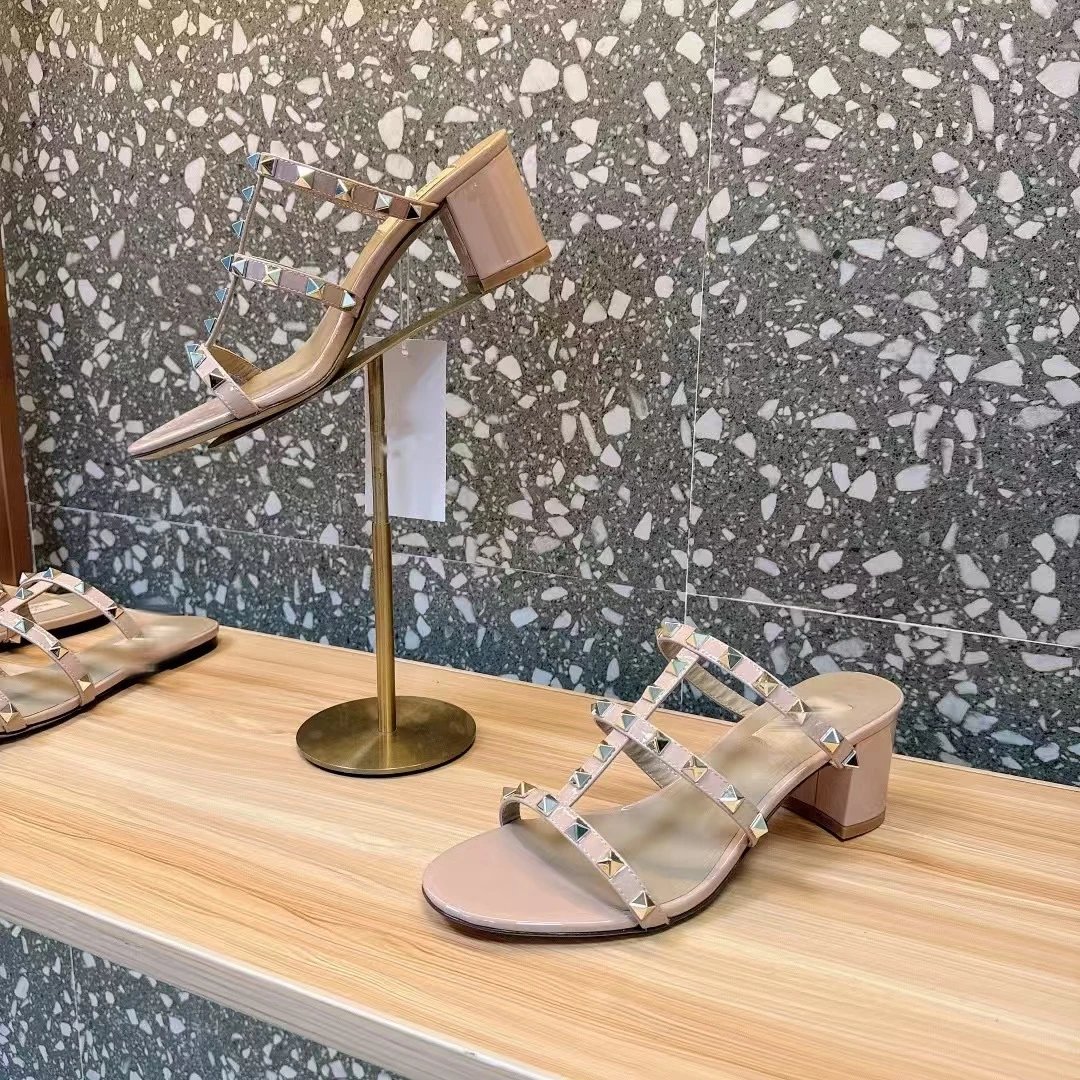Valentino Garavani Rockstud Strappy Slide Sandals Beige Sandals - 42