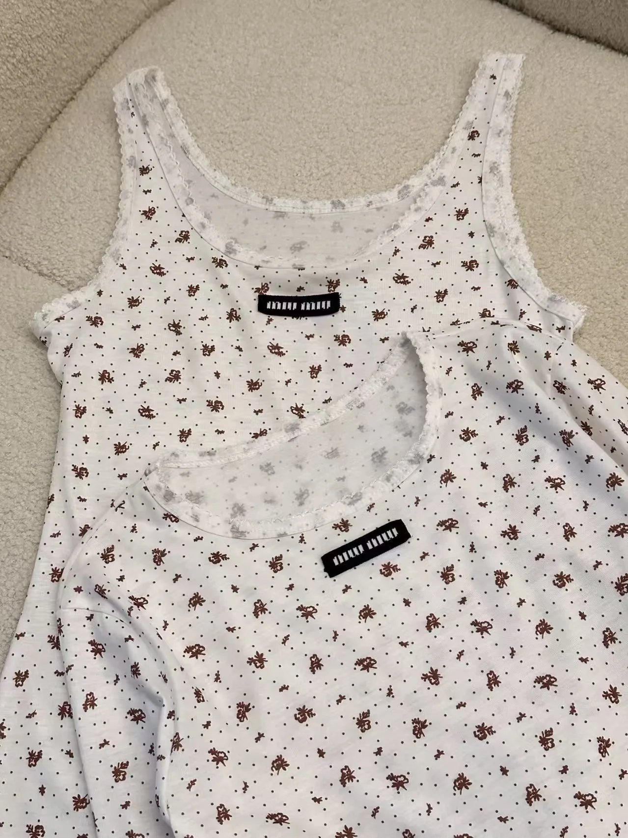 Design Floral Print Cropped Long-Sleeve Top White - 3