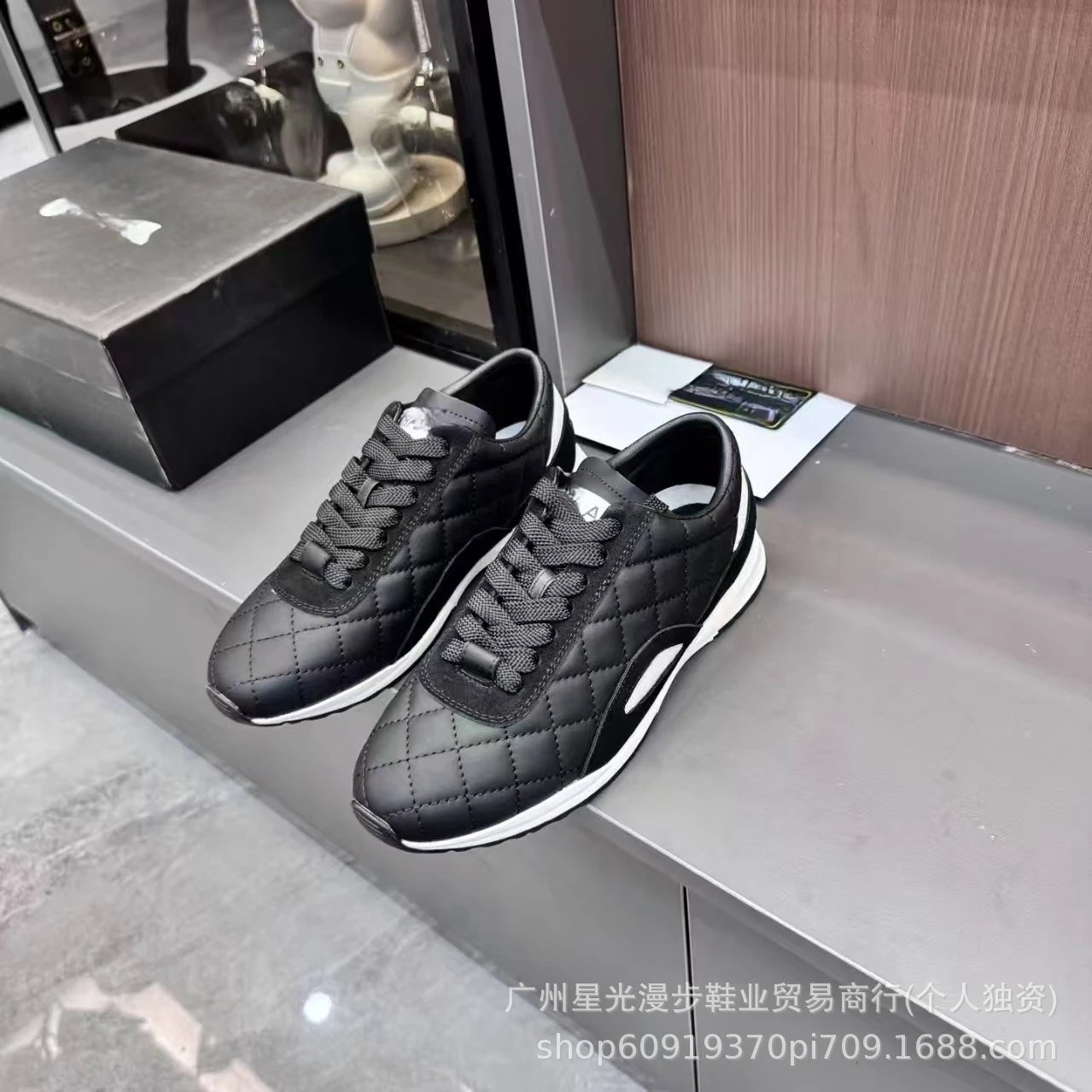 Chanel Sneakers Low-Top CC Logo with Patent Toe Cap image 5