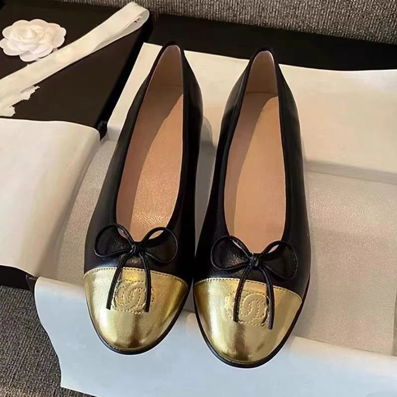 Red Bow-Embellished Ballet Flats - 19