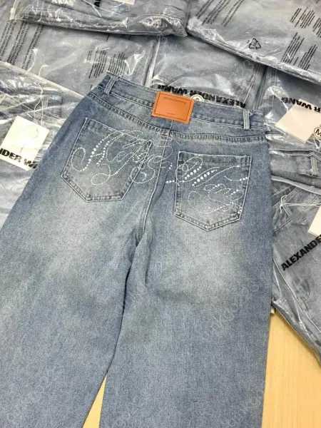 Design Wide-Leg Embroidered Denim Jeans Light Blue - 3