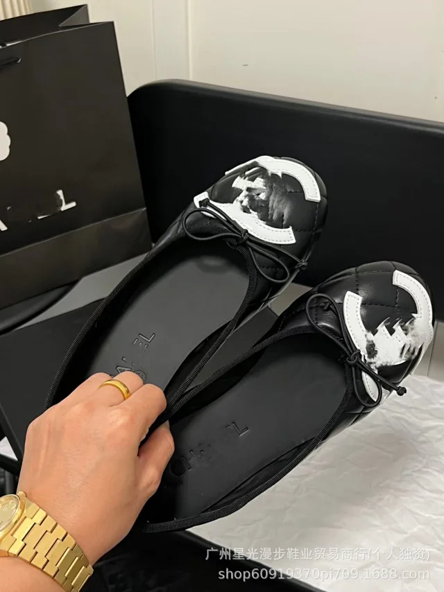 Chanel Casual Shoes Quilted Bow Ballet Flats with Double-C Logo Appliqué product detail image 6