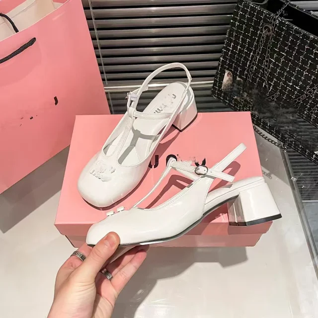 Miu Sandals T-Strap Slingback Block-Heel product detail image 13