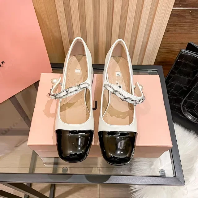 Miu Sandals T-Strap Slingback Block-Heel product detail image 8